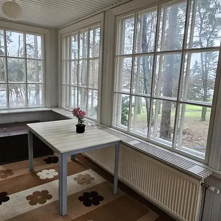 Room's House 5 Apartman Rauma