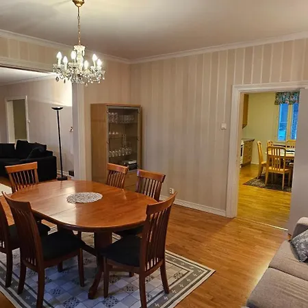 Apartamento Room's House 5 *