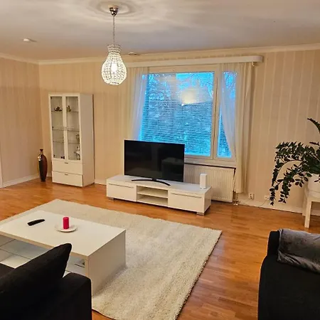 Room's House 5 Apartman Rauma