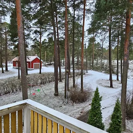 Room's House 5 Apartman Rauma